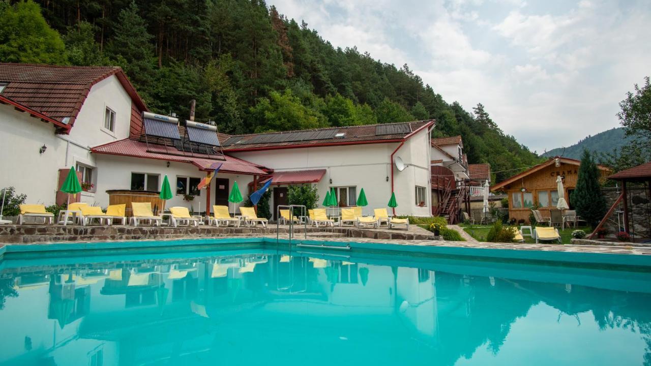 Pensiunea Alpin Păltiniş Esterno foto